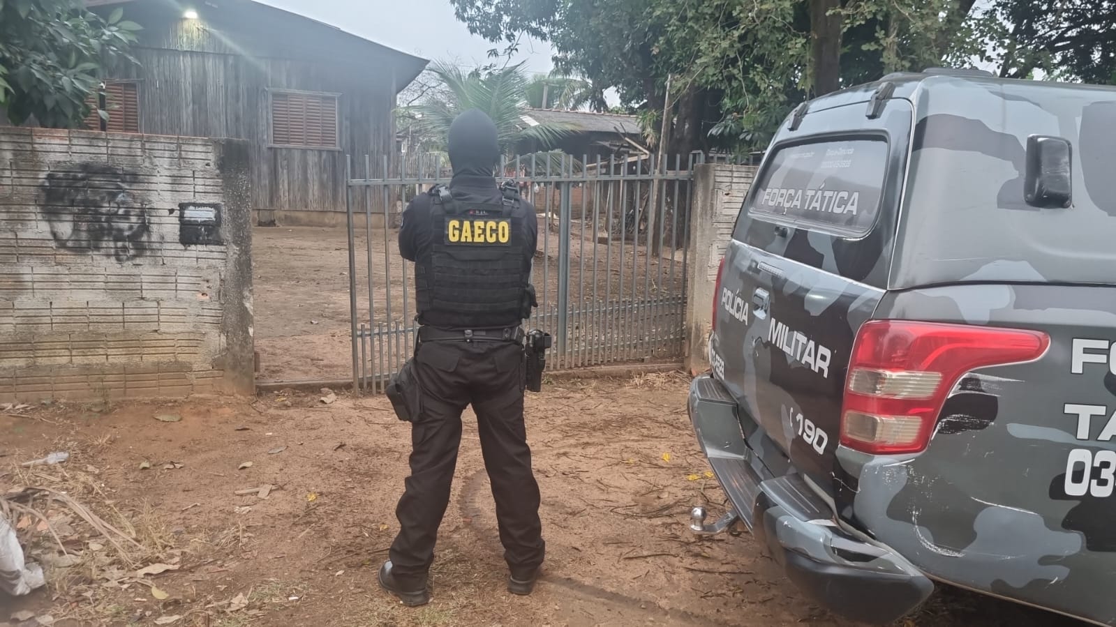 Gaeco mira facção com atuação no tráfico de drogas em Cuiabá e interior, e cumpre mandados na PCE