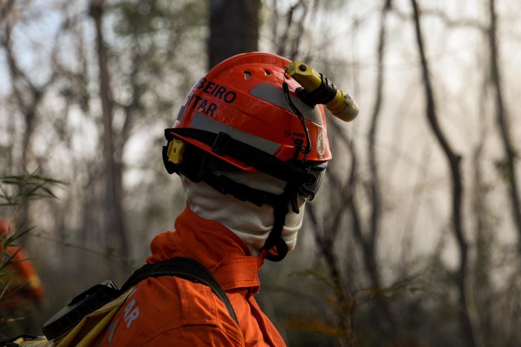 Bombeiros combatem seis incêndios florestais em Mato Grosso nesta sexta-feira