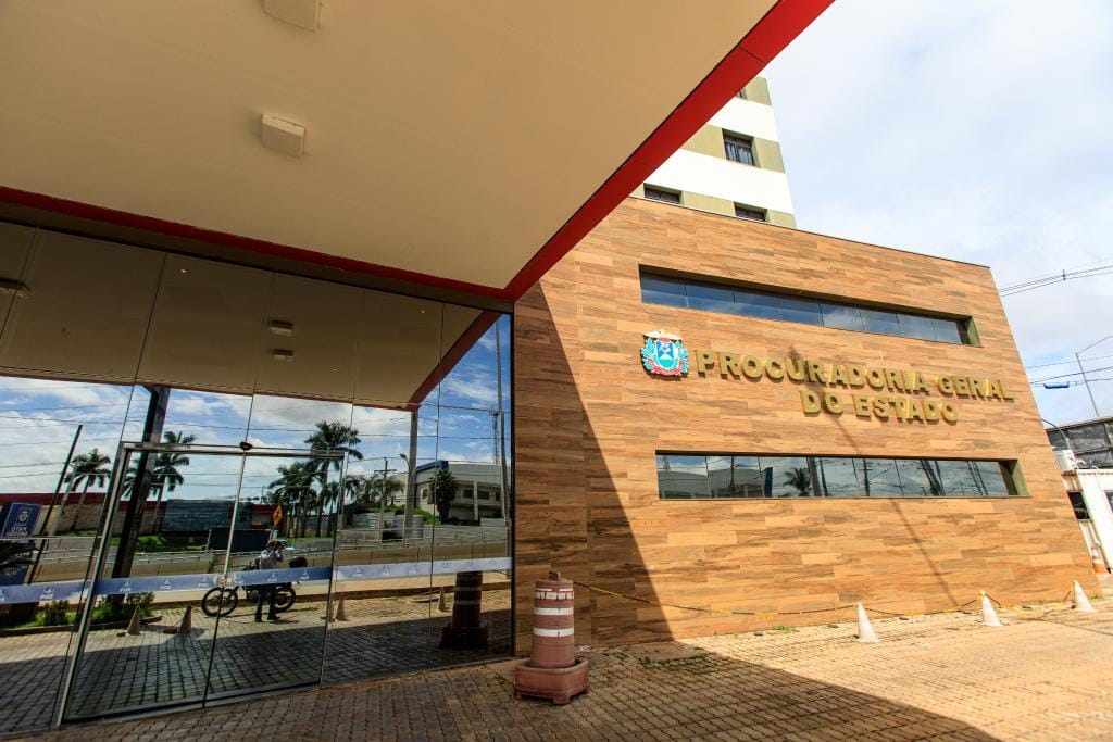 Inscrições para concurso com salário de R$ 37 mil terminam nesta sexta-feira