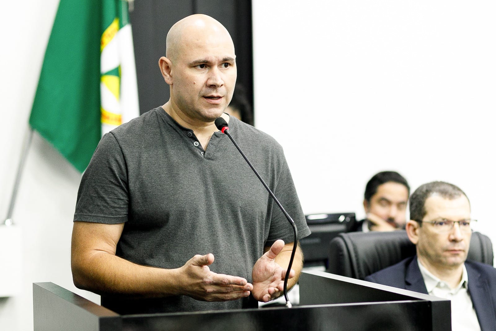 Após reunião, Abilio modifica projeto e Prêmio Saúde será de R$ 10 mil para médicos e dentistas