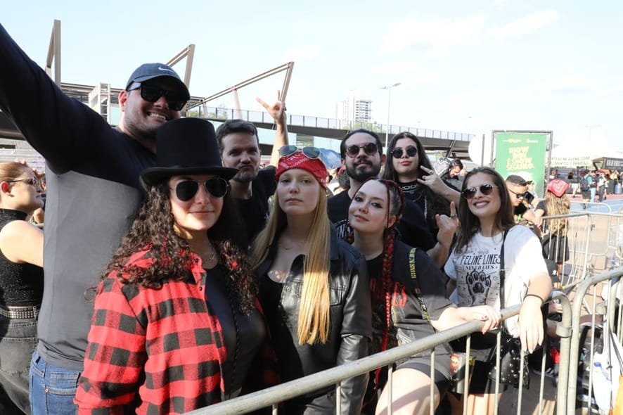 Show de Guns N’ Hoses faz história em Cuiabá e traz multidão de todo Brasil