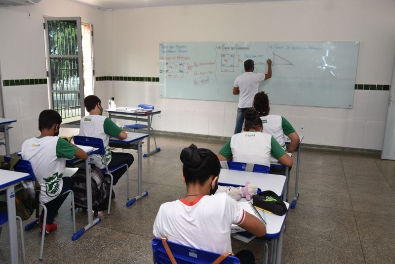 Prefeito admite que faltará vagas nas escolas da rede pública de Cuiabá