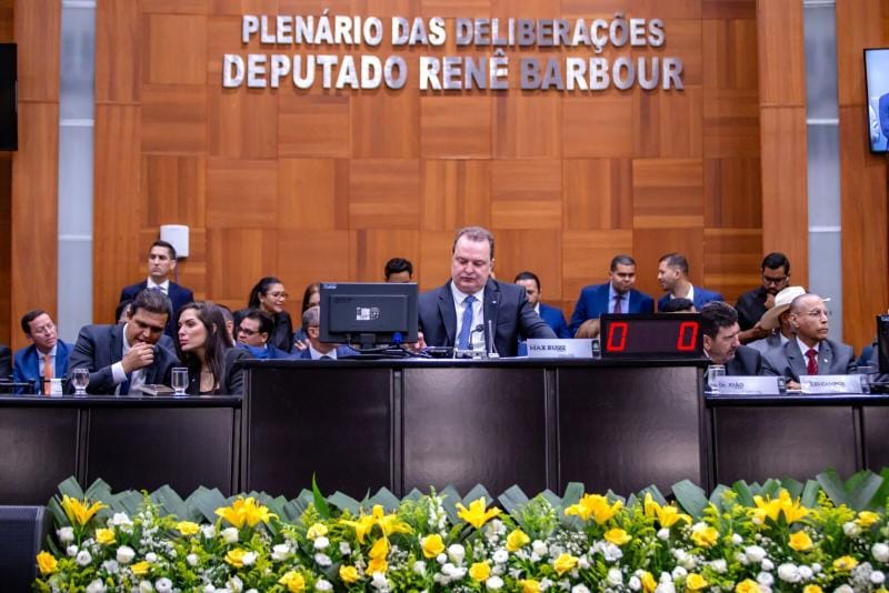 Assembleia define membros das comissões permanentes e Botelho presidirá a CCJR