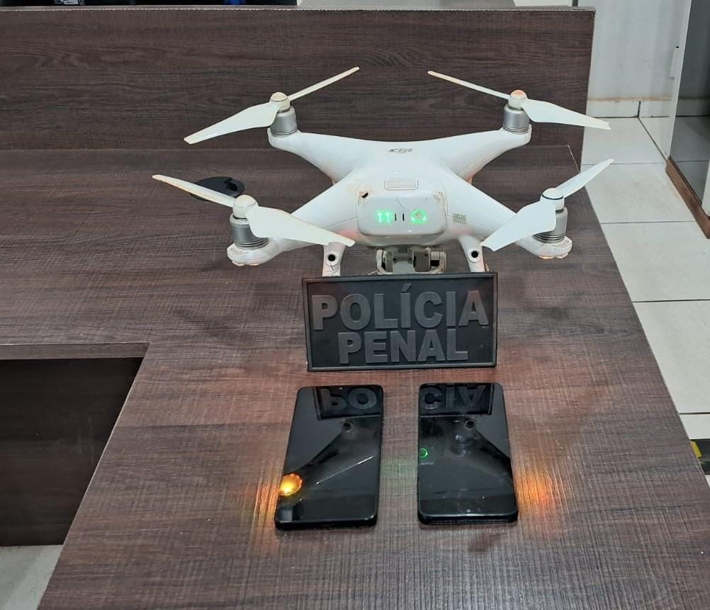 Polícia penal abate drone que sobrevoava penitenciária e apreende celulares