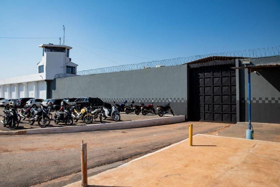 Advogada é flagrada com procurações falsas na Penitenciária Central de Cuiabá