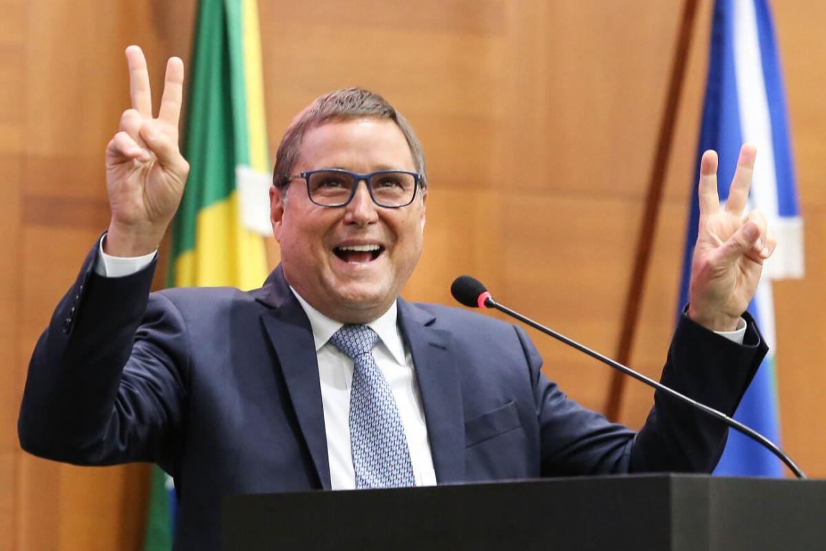 Mauro Carvalho descarta candidatura em 2026, mas diz que "política está no sangue"