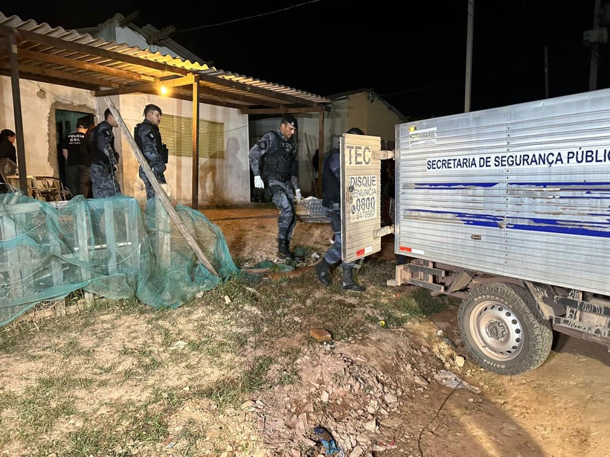 Bandido envolvido em roubo de carro morre em confronto com a PM e menores são apreendidos