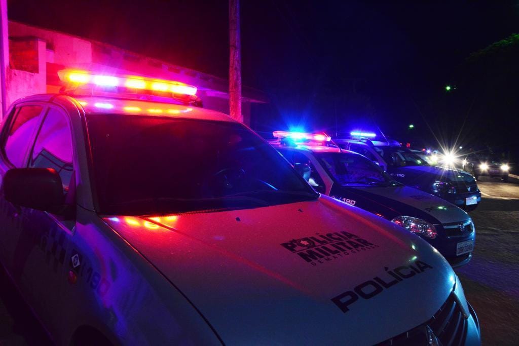 Mulher tenta matar marido durante bebedeira e é presa em flagrante pela PM