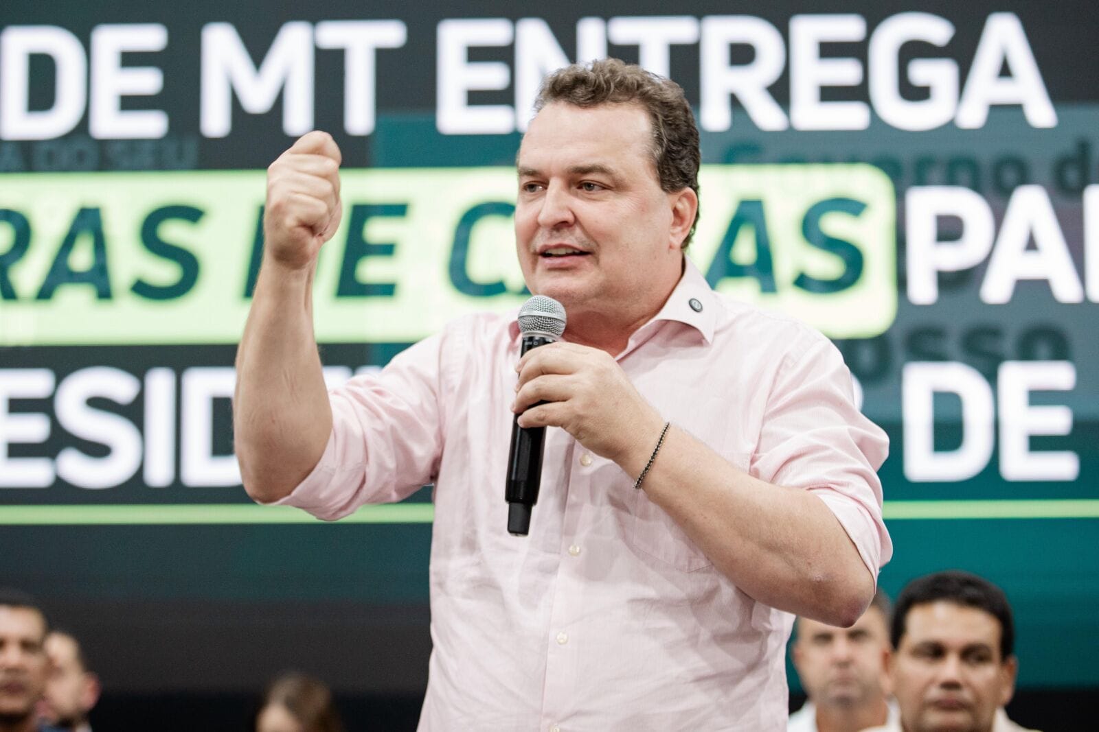 Presidente da Assembleia  critica tarifaço de Trump e alerta para impactos em MT