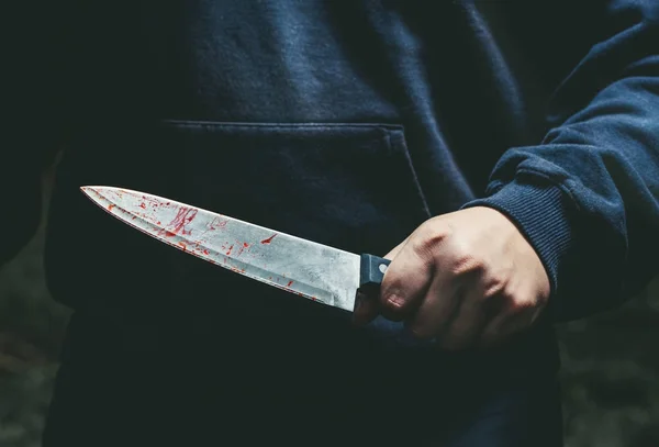 Jovem é esfaqueado por colega de trabalho após brincadeira em alojamento de empresa