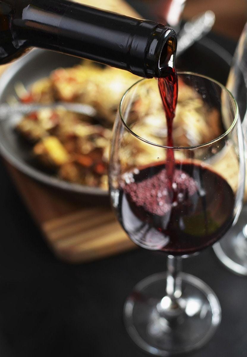 Comper promove “Papo de vinho” com dicas de harmonização em Cuiabá