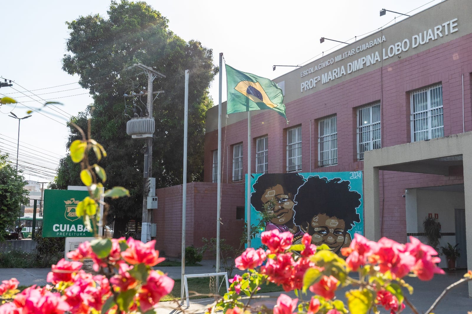 Escolas de Cuiabá suspendem educação física em horários de calor intenso; umidade cai a 9%