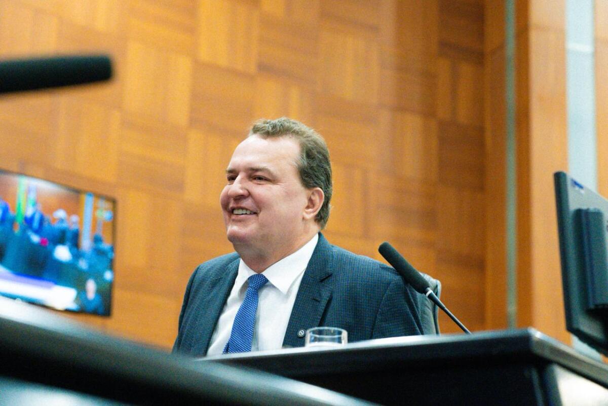 De autoria do deputado Max, MT é referência nacional com a lei da linguagem simples