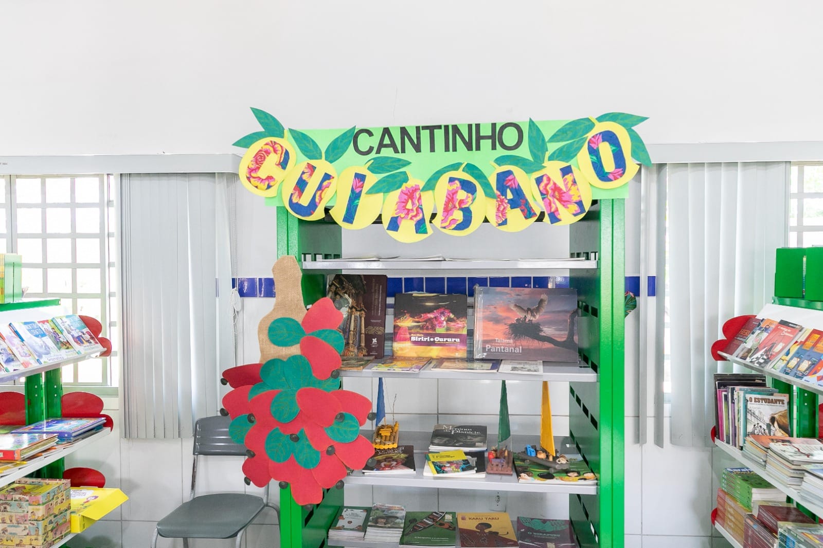 Escola de Cuiabá oferece aulas de judô, materiais de inclusão e ampla biblioteca