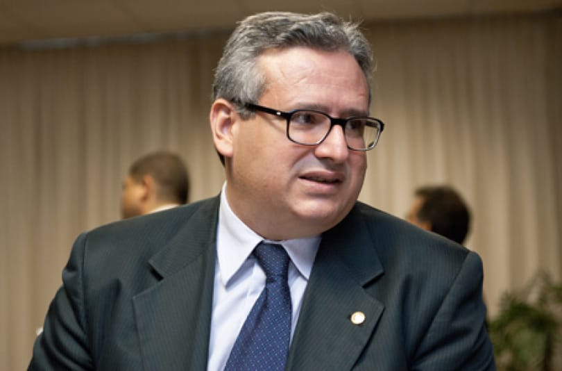 Decidir é justificar