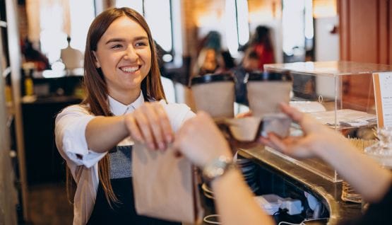 Pesquisa mostra que 35% do comércio cuiabano planeja fazer contratações temporárias