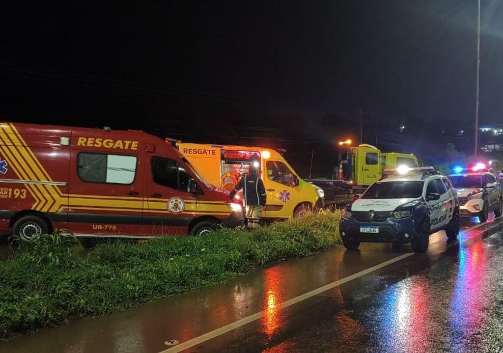 Adolescente que morreu em acidente após carro cair em rio fazia aniversario de 17 anos