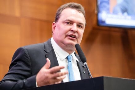 Mulheres decidem eleições, mas minoria chega ao poder