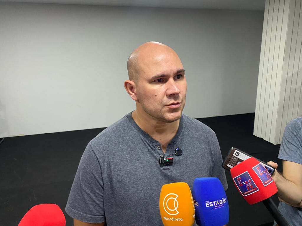 Abilio diz que prisão de Bolsonaro busca silenciar a direita