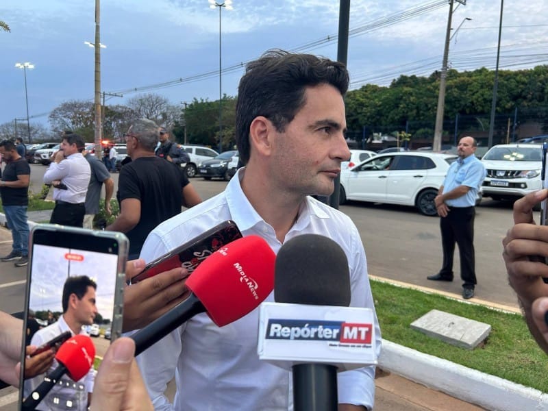 Garcia avalia que Flávio Bolsonaro ganha espaço na direita e pede convergência entre pré-candidatos