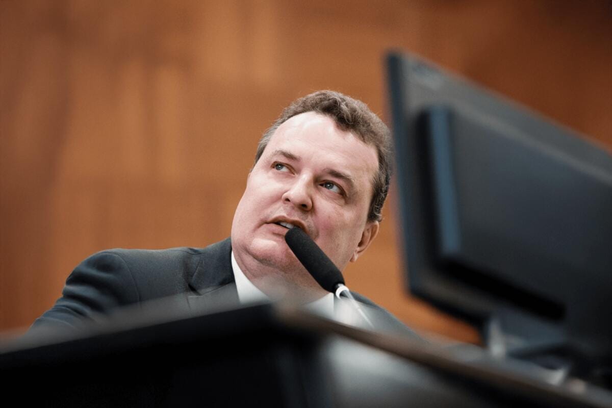 Max Russi encerra o ano com 33 leis sancionadas