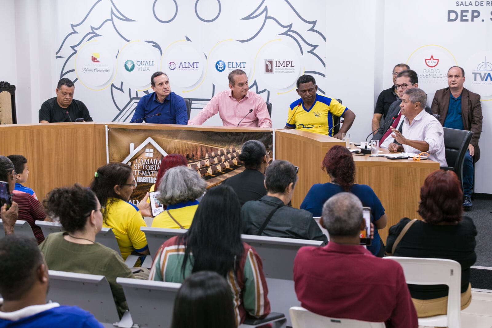 Assembleia aprova envio de ofício ao governo para garantir R$ 100 milhões em habitação
