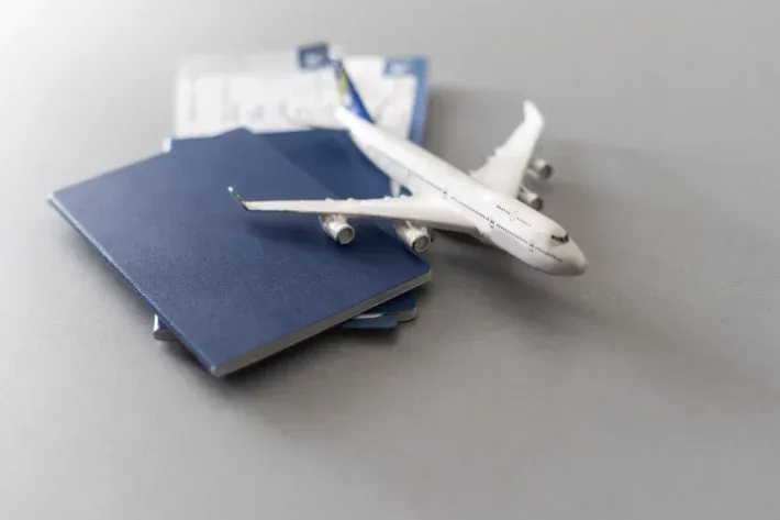 Companhia aérea terá que reembolsar passageira que cancelou viagem por doença