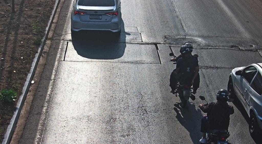 Condenado por roubo e foragido por dívida de R$ 6,5 mil em pensão alimentícia são presos