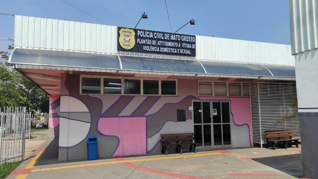 Homem é preso por ameaçar e descumprir medida protetiva contra jovem em Cuiabá