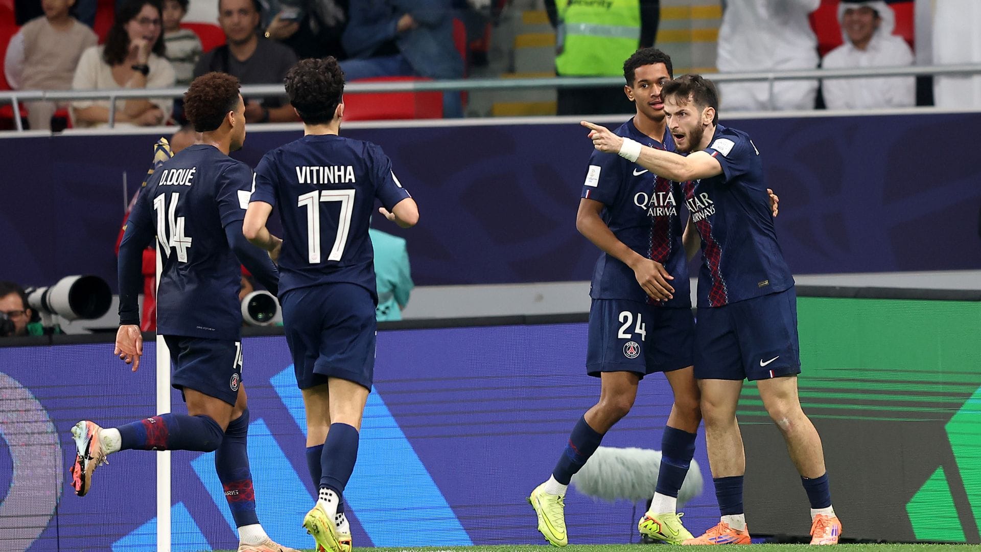 Flamengo perde quatro pênaltis, vê sonho escapar, e PSG é campeão mundial