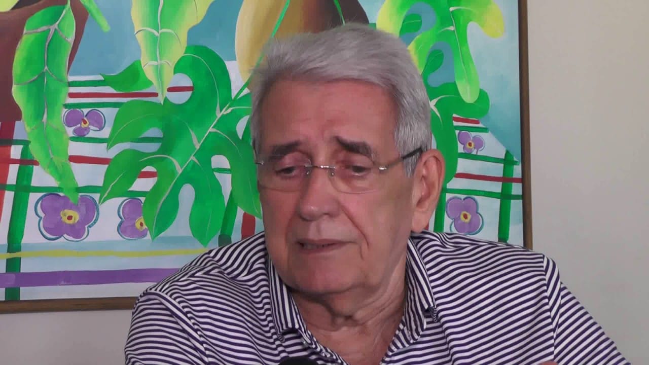 A máquina de costura na varanda