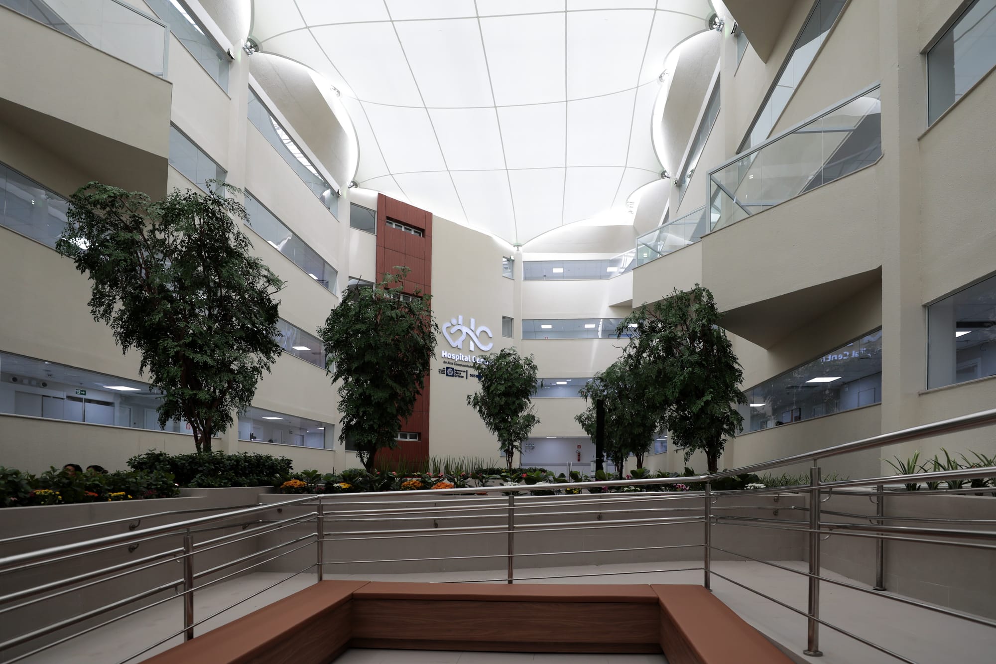 Mauro inaugura Hospital Central do Estado com estrutura de excelência e sob a gestão do Einstein