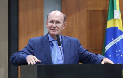 Deputado cobra conclusão rápida das obras do BRT