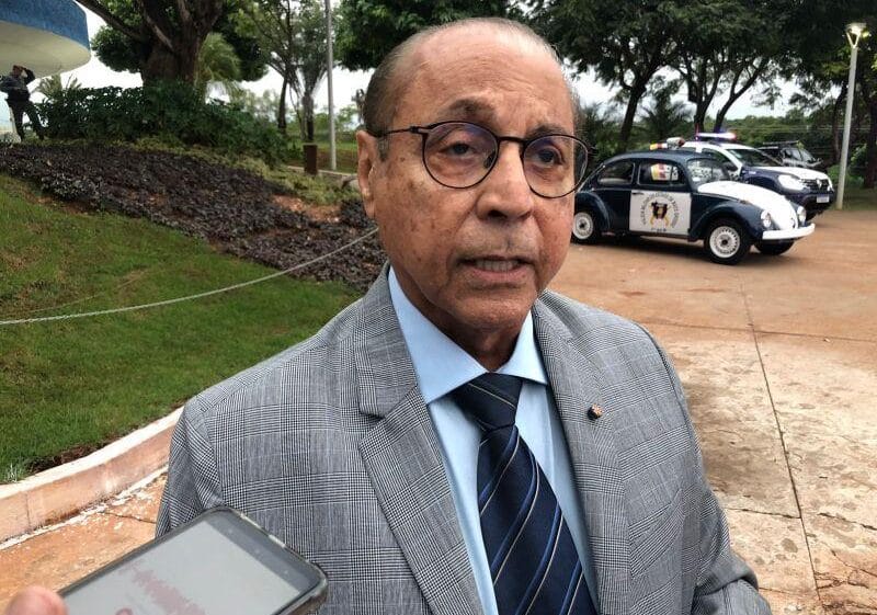 Com Tarcísio fora, Júlio Campos vê dificuldade para oposição derrotar Lula