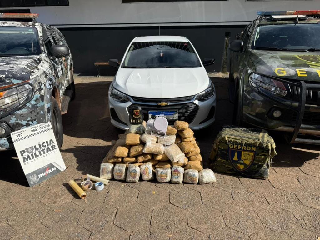 Casal é preso transportando 117 quilos de drogas em carro furtado em Várzea Grande