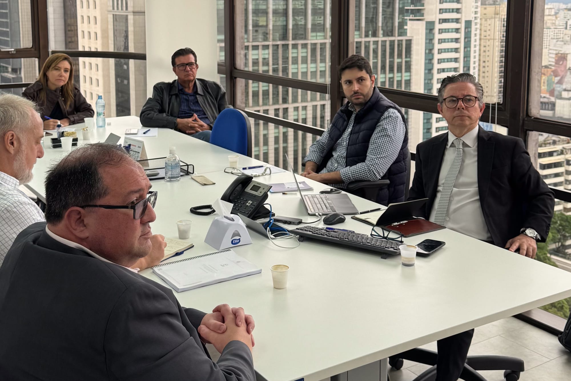 Prefeita vai a São Paulo discutir concessão de água e de esgoto de Várzea Grande