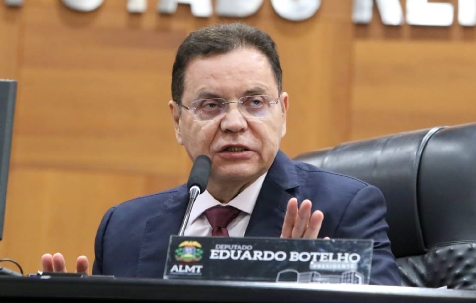 Com pressão da base, Botelho admite possível aumento no índice da RGA ao servidores