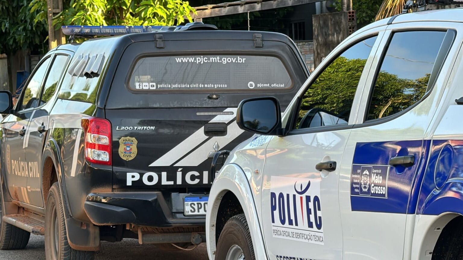 Casal de jovens é encontrado morto em quitinete e polícia investiga possível overdose