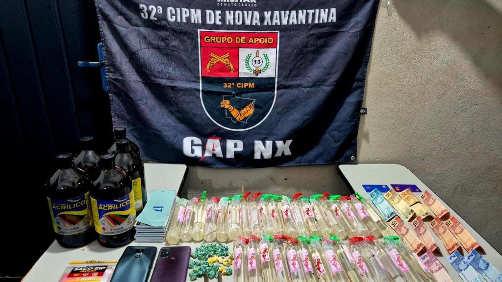 Polícia Militar prende três faccionados por tráfico de drogas e apreende entorpecentes