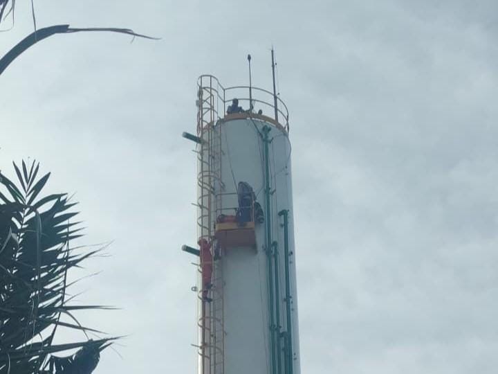 Bombeiros resgatam vítima que caiu em caixa d’água de 12 metros de profundidade