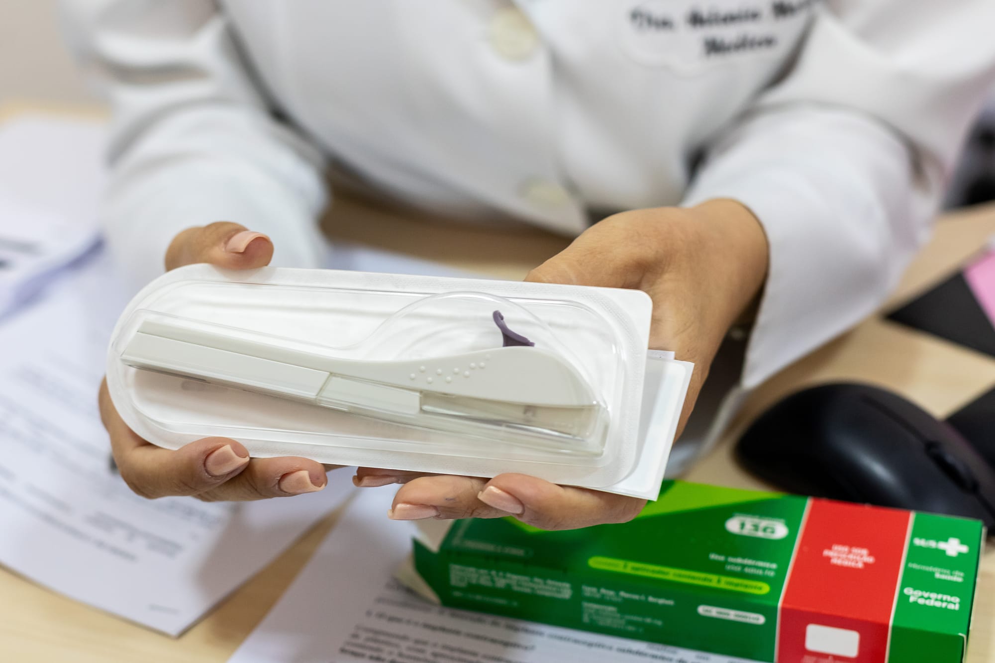 Prefeitura passa a aplicar "chip anticoncepcional" via SUS; veja como conseguir