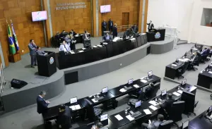 Deputados votam proposta do Governo de RGA de 4,83% aos servidores nesta terça-feira