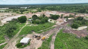 Sema apreende três máquinas e embarga garimpo ilegal em Mato Grosso