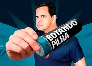 Carioca apresenta stand-Up "Botando Pilha", no teatro Zulmira Canavarros