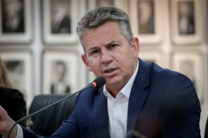 Mauro admite possibilidade de deixar Governo para disputar Senado, mas quer ouvir aliados