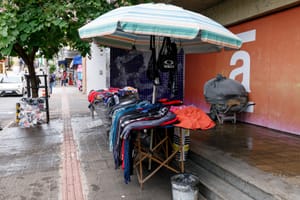 Vereador elogia retirada de ambulantes e defende cobrança de impostos para estrangeiros