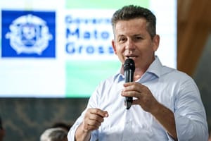 Mauro assina ordem de serviço para asfalto que vai reduzir distância entre Cuiabá e Campo Verde