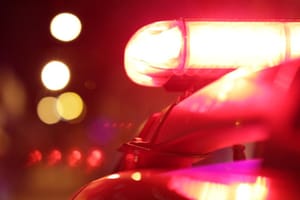 Bebedeira em festa termina em discussão e homem esfaqueado pela namorada na madrugada
