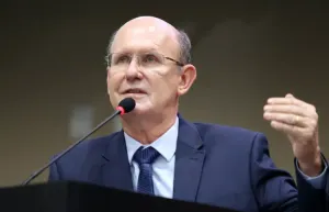 Deputado defende aumento no numero de deputados e diz que medida vai corrigir distorções