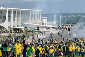 STF condena morador de MT a 2 anos e 5 meses de prisão e multa por atos em Brasília